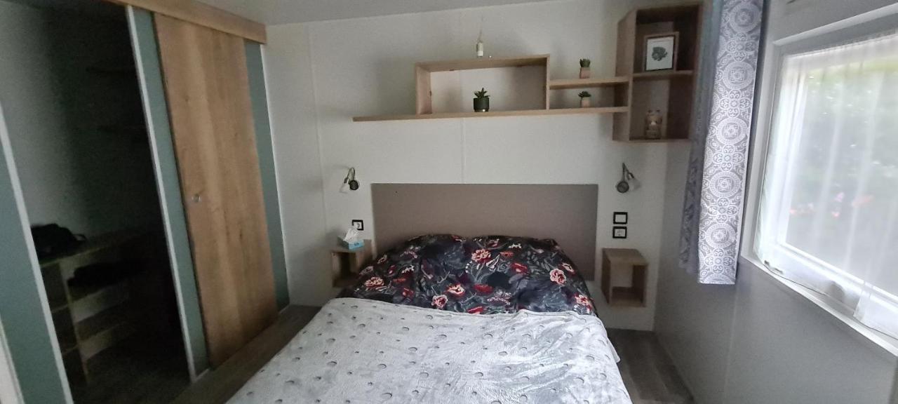 Mobilhome 2 Ch,1 Salon 40M2 De Charme Dans Camping *** Saint-Julien-en-Born Zewnętrze zdjęcie